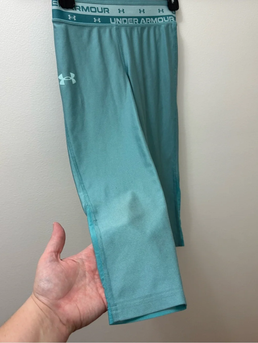 Under Armour Teal Girls' Capri Leggings